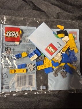 LEGO Mini Build Parrot 40131 Complete Factory Sealed